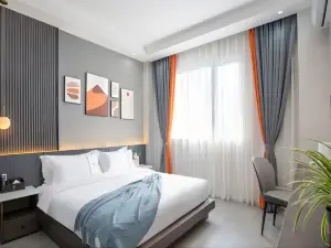 Luodian Jincheng Shangjia Hotel