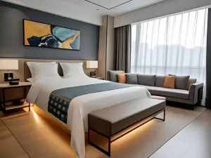Yiju Hotel (Chengdu Longhu-Xintian Street Institute of Technology)