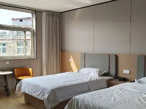 Xiangcheng Furong Hotel
