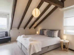 อมันโธส ลิฟวิ่ง นียง (เซลฟ์ เช็คอิน)