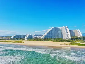 The Empyrean Cam Ranh Beach Resort