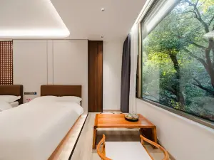 Floral Hotel·Shanshui Talk Hotel (Lushan Donglin Temple Store)