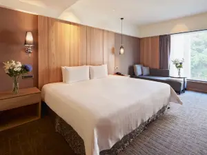 La Maison Hotel