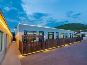 烏蘭布統山景瀾庭民宿