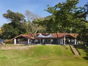 Victoria Golf Resort