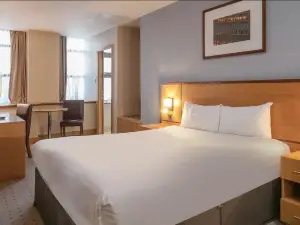 The Crown London, WorldHotels Distinctive