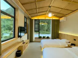 Shan Jian Xi Du Homestay (Dan Fen Gou Branch, Wan Xian Shan Scenic Area)