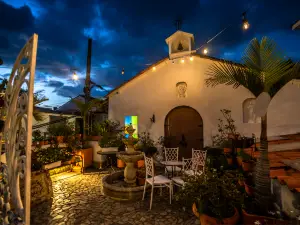 Posada del Angel Hotel