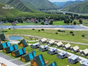 Luobu Starlight · Verdant · Valleys Luxury Camp Hotel (Kangding Xinduqiao Town)