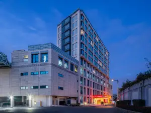 Vienna International Hotel (Shanghai Hongqiao National Exhibition and Convention Center Caobao Road)