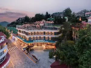 Lushan Tianhai Baitang Hotel(Guling Street Cableway Station Store)