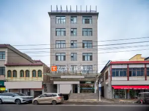 Yipai Chain Hotel (Qixian County Middle School Shop)