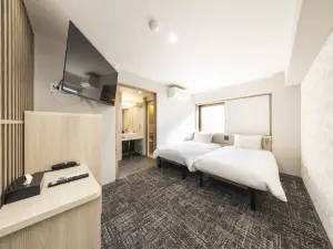 โรงแรมเซเรโซ