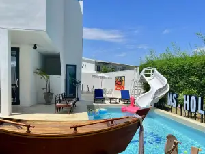 Pattaya Pool Villas