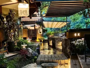 Qingchengshan Weishui Memory Hot Spring Homestay (Qingcheng Houshan Tai'an Ancient Town Branch)
