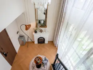 尋見·春日裏丨TheBeautyofTheEast設計民宿（易縣惠友萬悅城店）