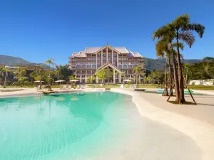 新平イ族タイ族自治県戛灑鉑森仮日温泉ホテル