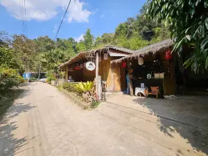 Mae Mae Home