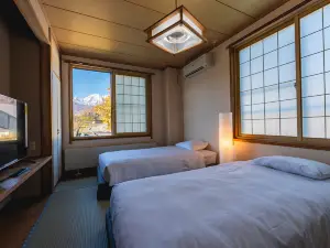 Wakata Lodge Hakuba
