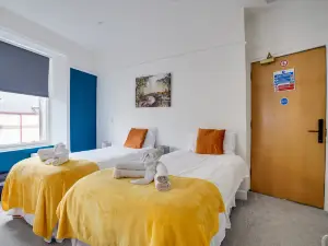 Homesly Guest Rooms