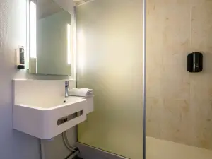 บีแอนด์บี โรงแรม บริสต์ พอร์ตดูมูแลงบลองค์