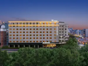 Byland World Hotel (Yiwu International Trade City)