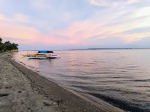Mads Hayahay Beach Resort by Monitor Gear
