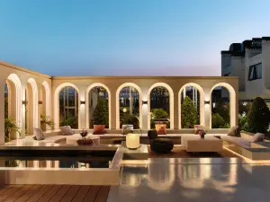 Nanjing Xiying Hotel (Confucius Temple Qinhuai River Branch)