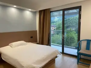 鹿鸣山舍民宿