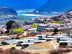 卓玛藏地苍穹民宿
