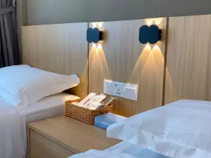 Kaia Suite Hotel