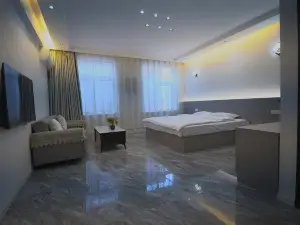 칭란 비즈니스 호텔