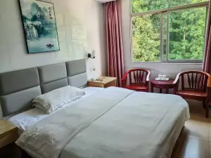 Xinhua Hotel