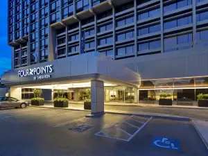 โฟร์ พอยท์ส บาย บอสตัน นิวตัน