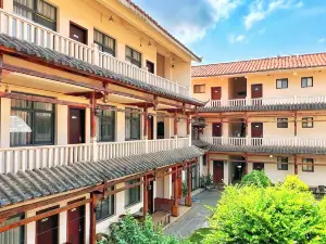 Puzhihei Qingtang Villa elegant boutique hotel