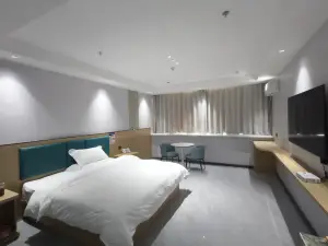 Qianhe Grand Hotel