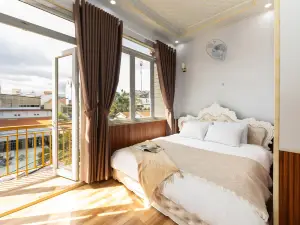 Yen Nhi Hotel