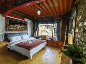 Gongbo'gyamda Tibetan Charm Kangsang Chinese Inn (Basomtso)