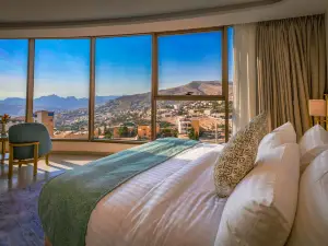 페트라 레거시 럭셔리