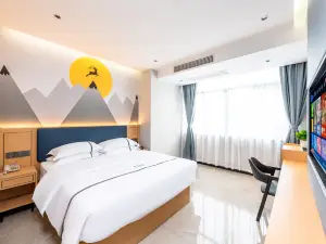 Cloud Wisdom Hotel