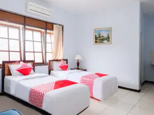 Hotel O Arjosari Near Plaza Araya Formerly Hotel Nugraha