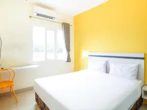 Pratisarawirya Guesthouse by ecommerceloka