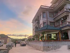 HaiYunJian Bed and Breakfast