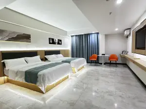 Xincheng Holiday Hotel