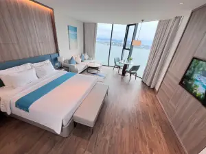 A La Carte Residence  HaLong Bay - High Floor and Bay View