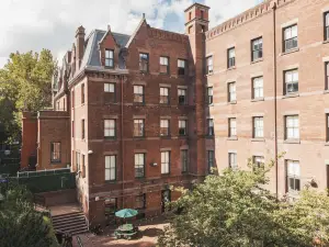 HI New York City Hostel
