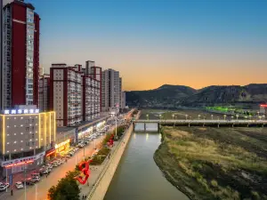 Zijing Huafu Hotel (Suide Shihun Square)