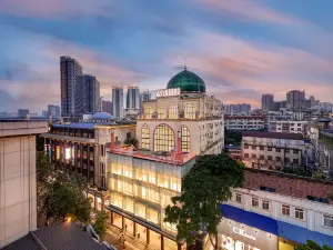 The Andaman Star Trek Hotel (3rd Street, two alleys, Chaoyang Plaza, Nanning)