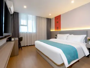 Ningming Yuelai Holiday Hotel