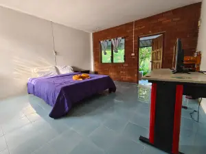 LungYod Guesthouse